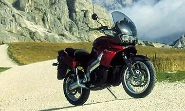 Photo de la Aprilia CAPONORD 1000 ETV 2001