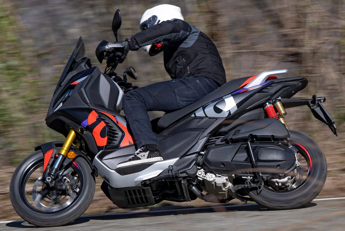 Aprilia SR GT 400 2026 - 20