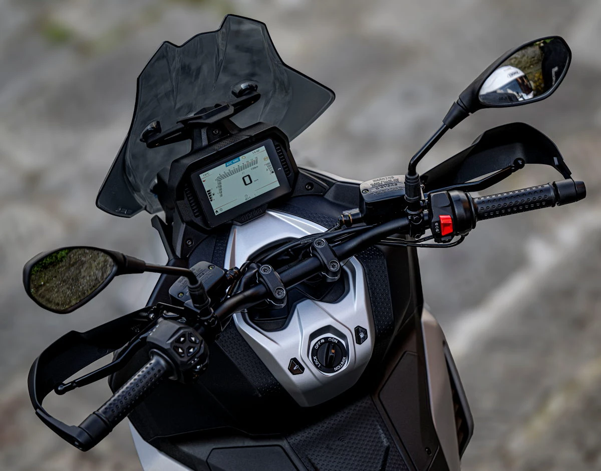 Aprilia SR GT 400 2026 - 6