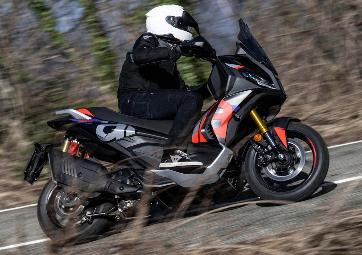 Aprilia SR GT 400 2026 - 14