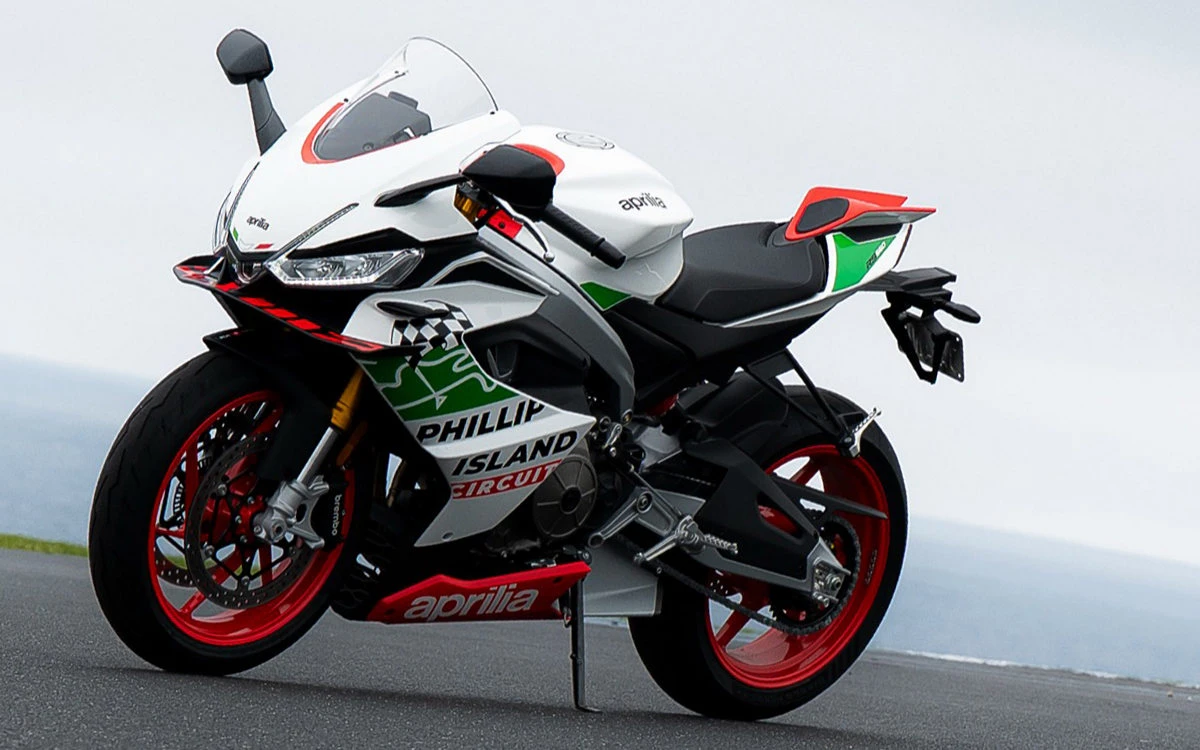 Aprilia RS 660 Phillip Island Tribute 2027 - 11