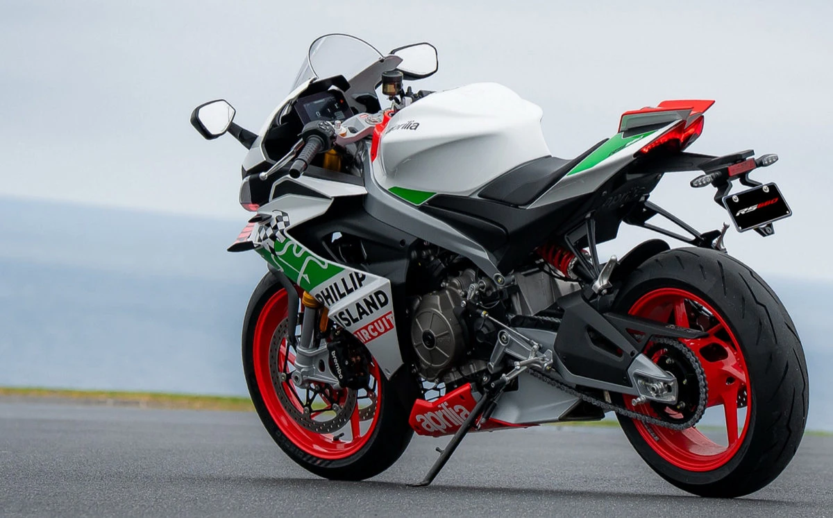 Aprilia RS 660 Phillip Island Tribute 2027 - 10