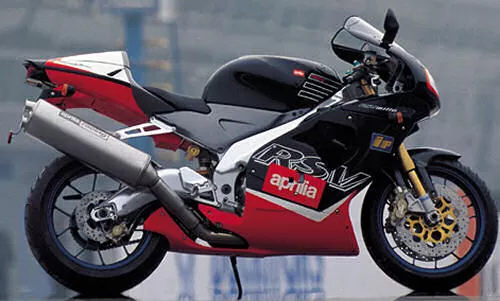 Foto de perfil del RSV 1000 R 2000 en color indefinido.