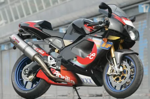 Foto de perfil del RSV 1000 R EDWARDS REPLICA 2003 en color indefinido.