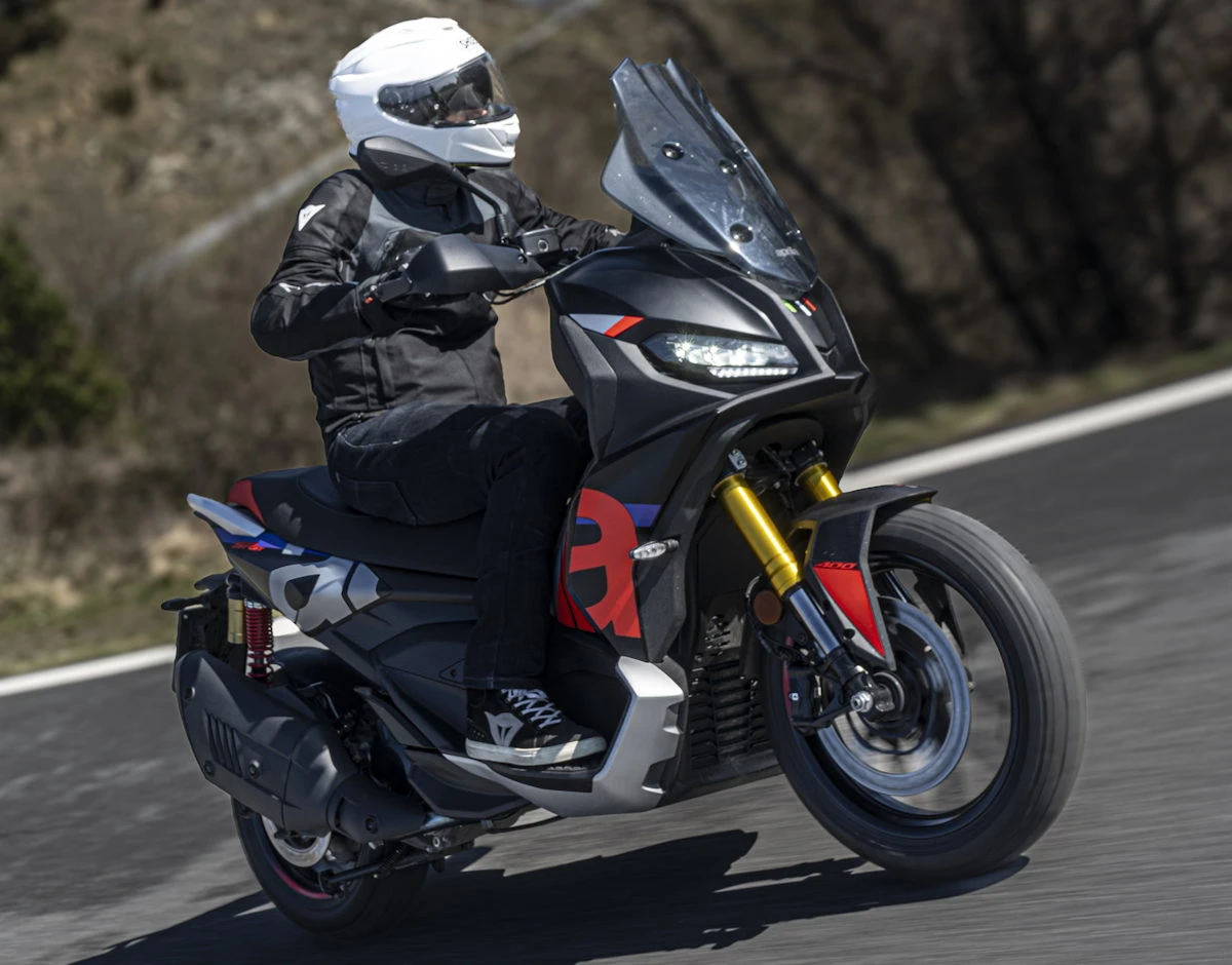 Aprilia SR GT 400 2026 - 1