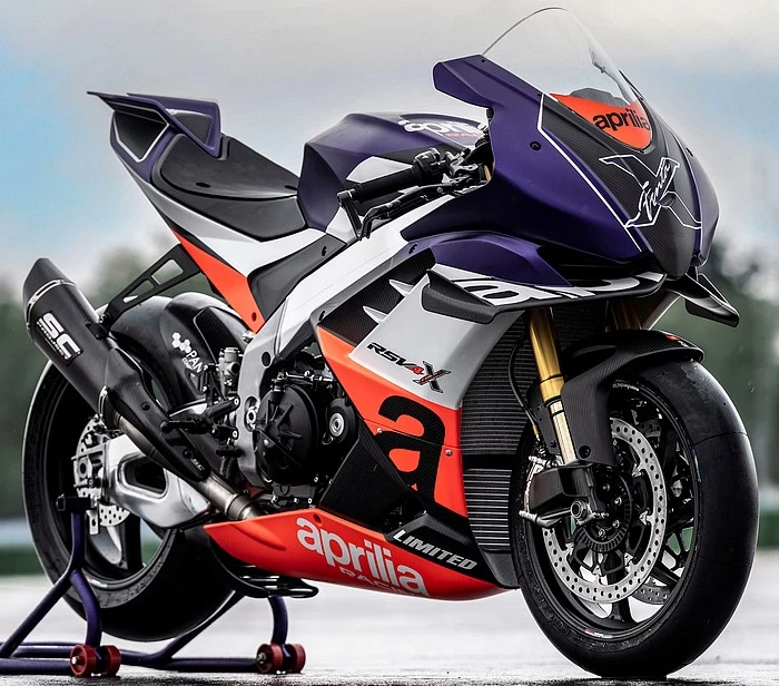 ベリア Aprilia 1100 RSV4 XTrenta 2023 - Motorcycle specifications, price