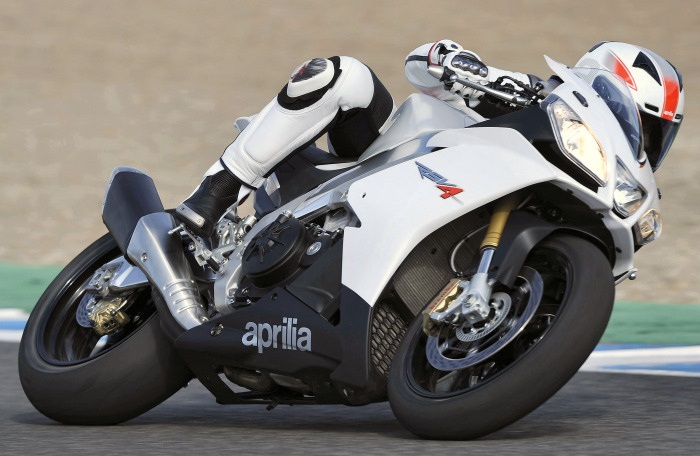 Cache interieur de tete de fourche droit Aprilia RSV4-R 1000 APRC 2011