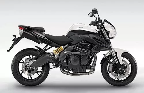 Foto de perfil del BN 600 R 2016 en color indefinido.
