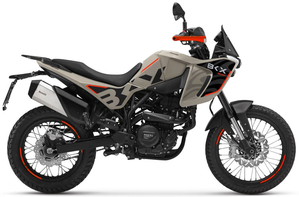 Photo de profil de la BKX 300 Trail 2026 en couleur beige