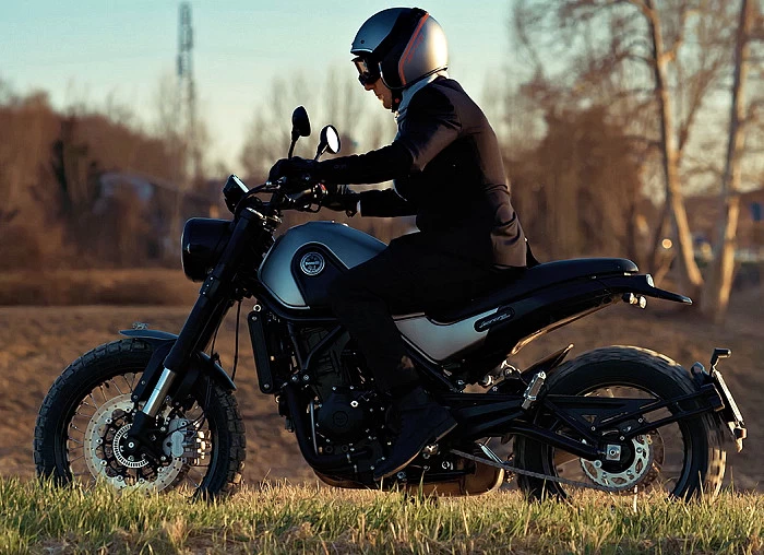 Benelli 500 Leoncino Trail 2018 - Motorcycle specifications, reviews