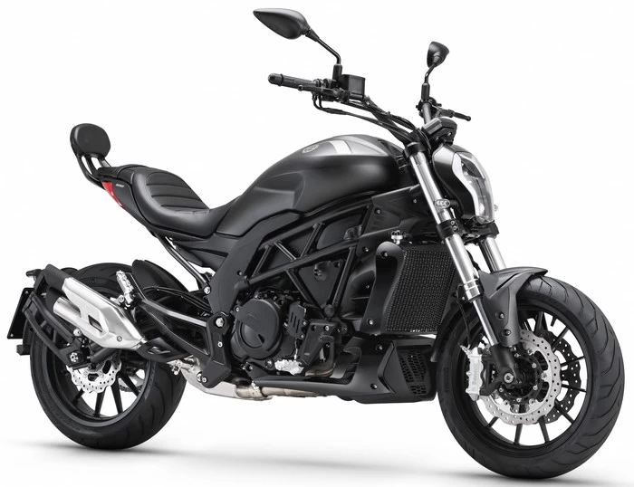 Benelli 502 C 2020 - Motorcycle specifications, reviews, photos, used