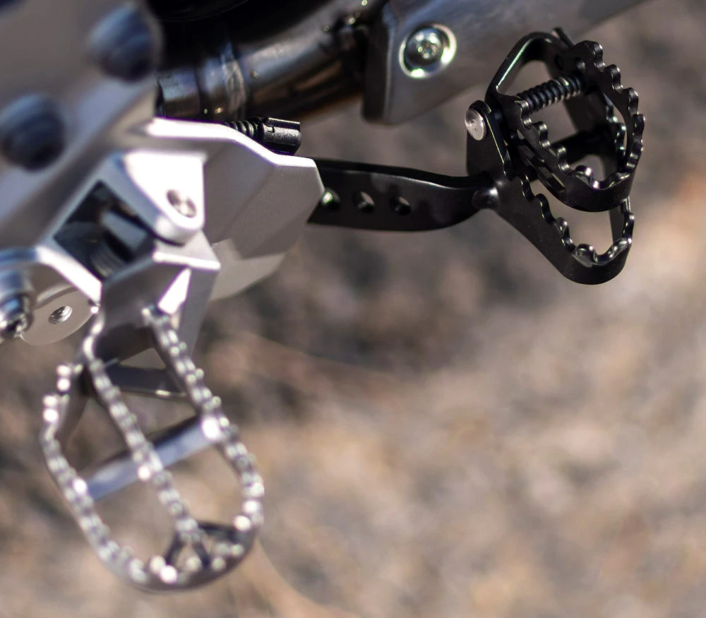BMW F 900 GS Dark Edition 2025 - 7