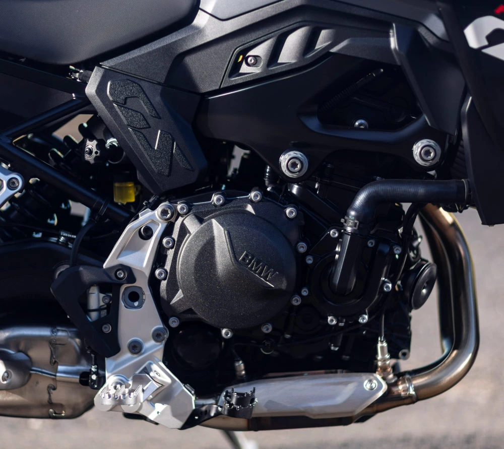 BMW F 900 GS Dark Edition 2025 - 1