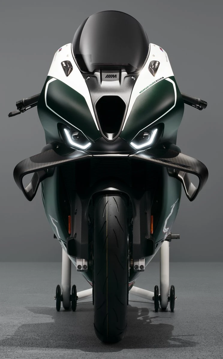 BMW M 1000 RR Limited Edition Isle of Man TT 2026 - 1