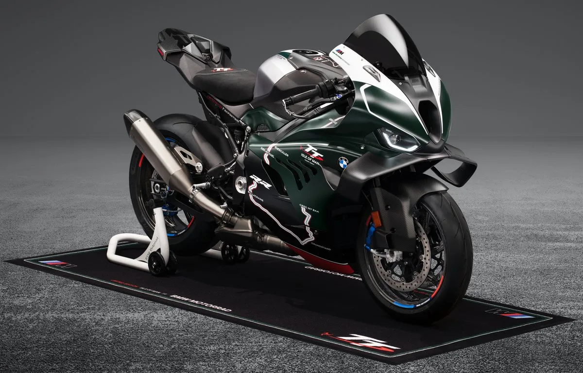 BMW M 1000 RR Limited Edition Isle of Man TT 2026 - 15
