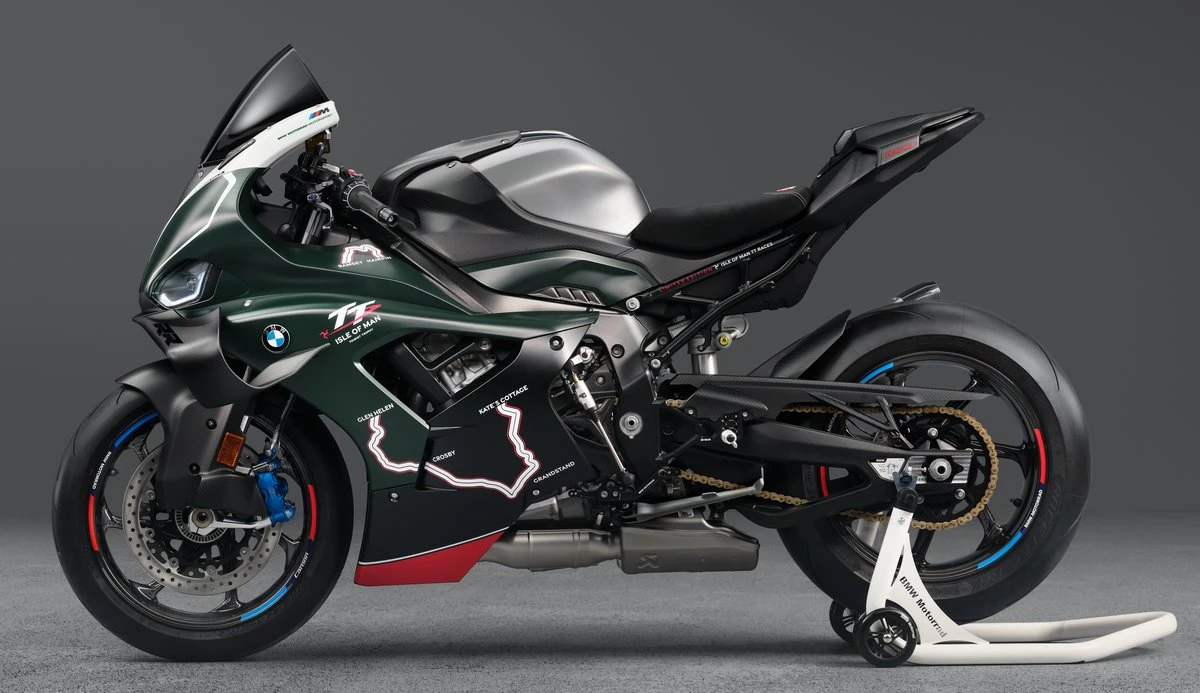 BMW M 1000 RR Limited Edition Isle of Man TT 2026 - 8