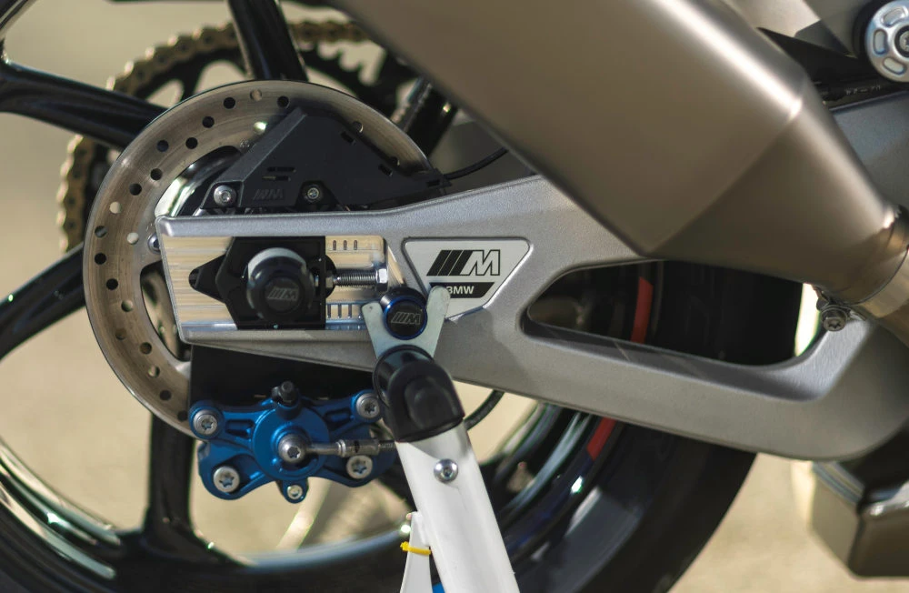 BMW M 1000 RR 2025 test - Swingarm