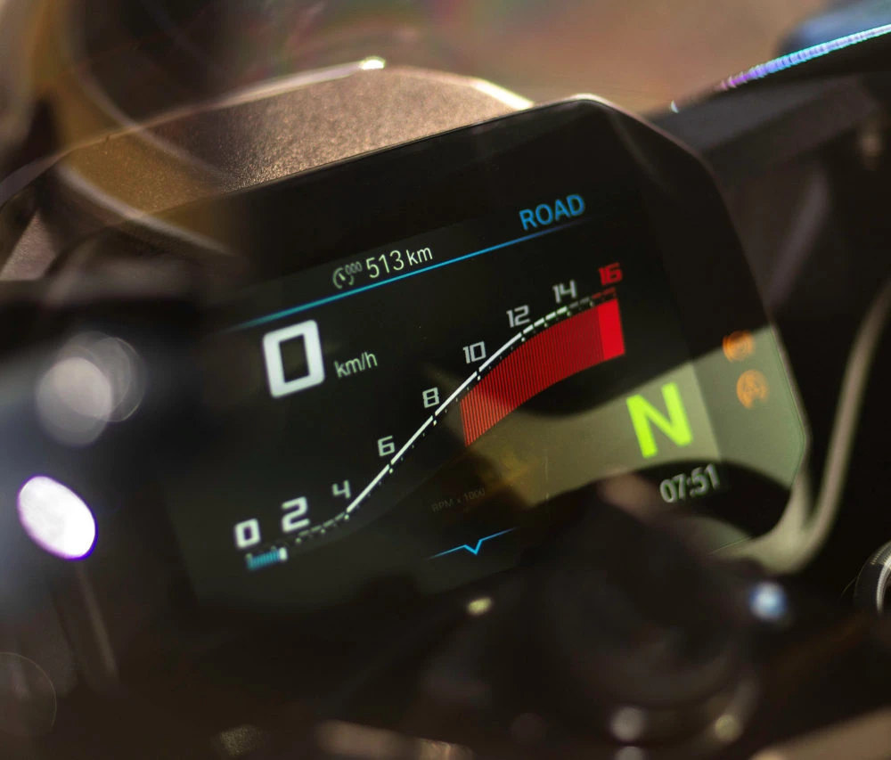 Test drive BMW M 1000 RR 2025 - Dashboard