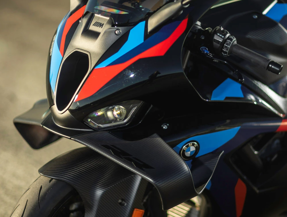 Test drive BMW M 1000 RR 2025 - Forkhead