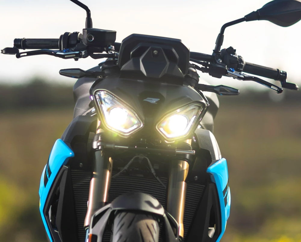 Prueba de conducción de la BMW S 1000 R 2025