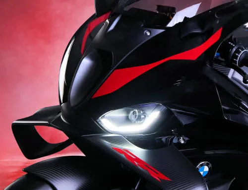 Foto de perfil del M 1000 RR M2 Edition 2026 en color negro.