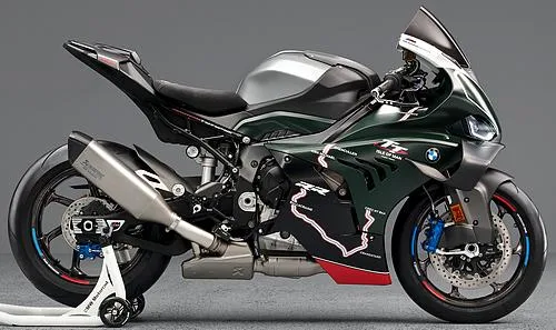Foto de perfil del M 1000 RR Limited Edition Isle of Man TT 2026 en color verde.