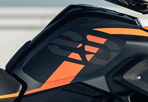 Foto de perfil del R 1250 GS Edition Spirit of GS 2022 en color indefinido.