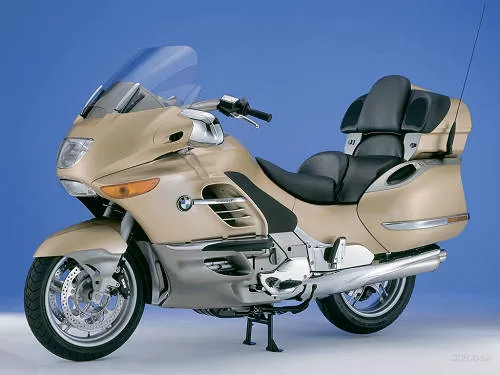 Foto de perfil del K 1200 LT 2004 en color indefinido.