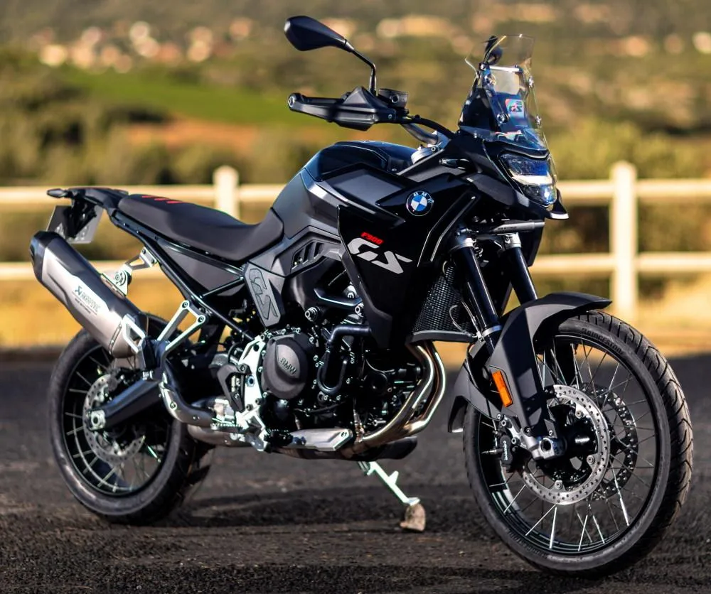 BMW F 900 GS Dark Edition 2025 Fiche Moto Avis Photos Technique