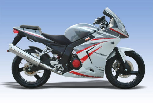 Foto de perfil del 125 ROADSPORT R 2011 en color indefinido.