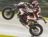 Moto Ducati HM 821 Hypermotard SP 2014