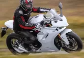Moto Ducati SuperSport 950 S 2022