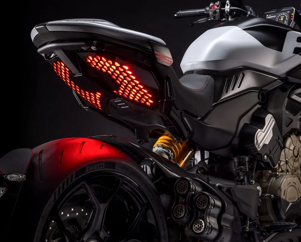 Ducati Diavel V4 RS 2026 - 12