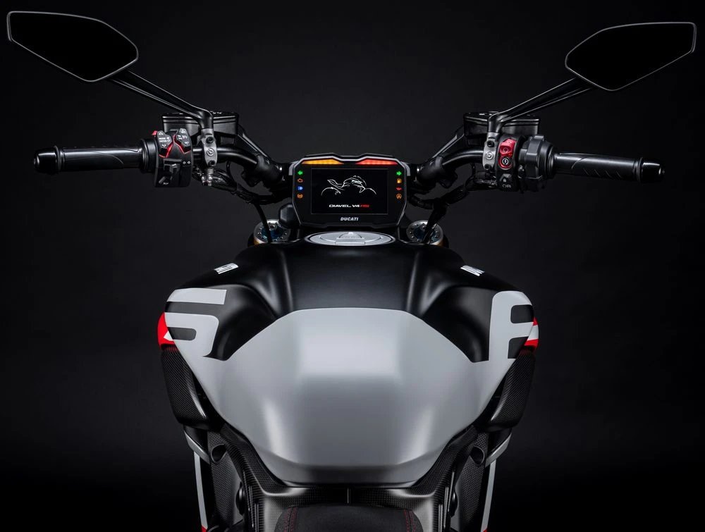 Ducati Diavel V4 RS 2026 - 19