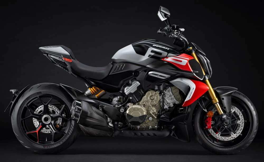 Ducati Diavel V4 RS 2026 - 9