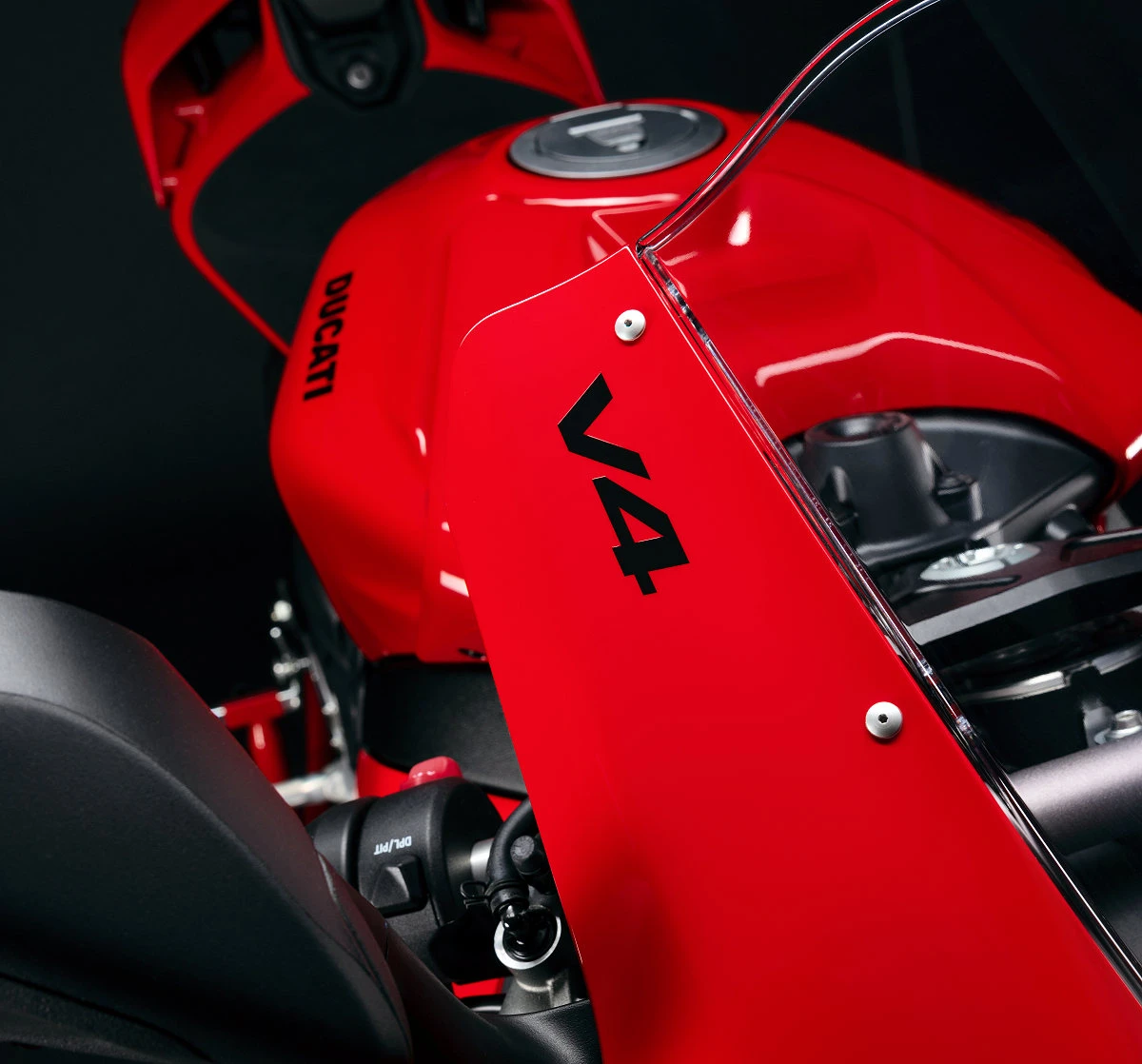Ducati 1100 Panigale V4 2027 - 2