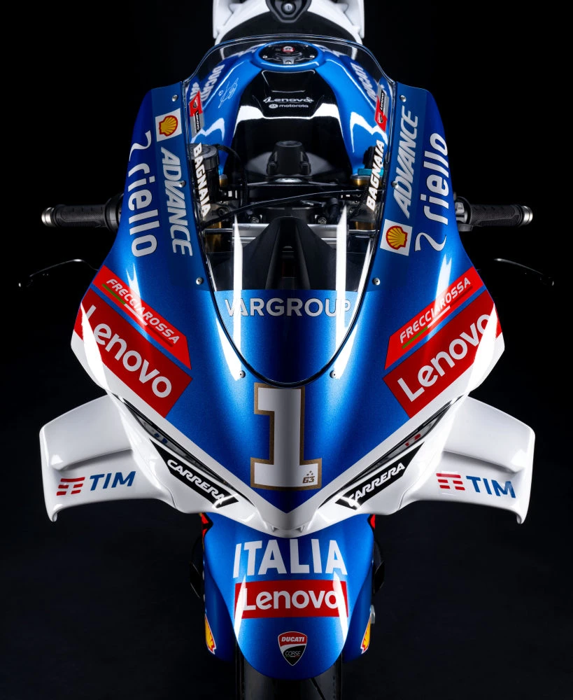 Ducati 1100 Panigale V4 Tricolore Italia 2025 - 13