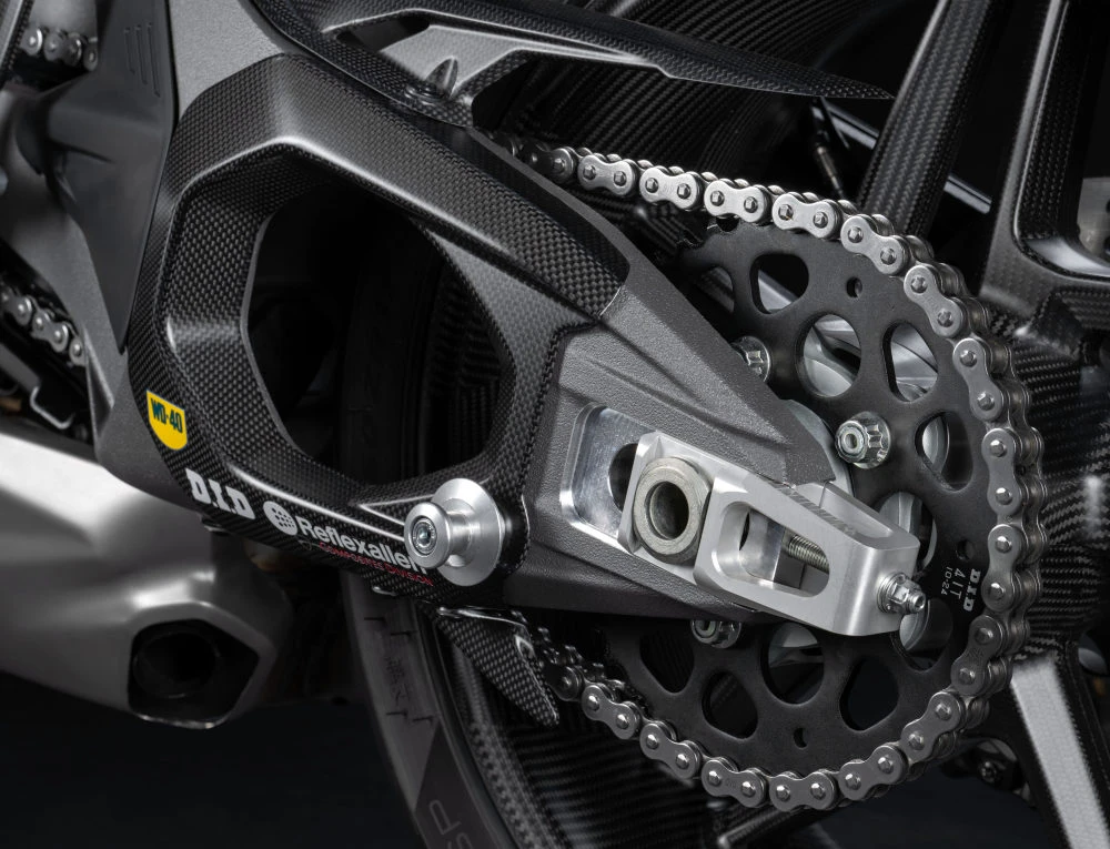 Ducati 1100 Panigale V4 Tricolore Italia 2025 - 17