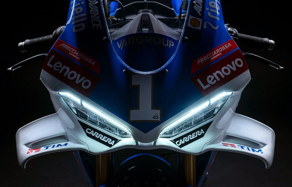 Ducati 1100 Panigale V4 Tricolore Italia 2025 - 21