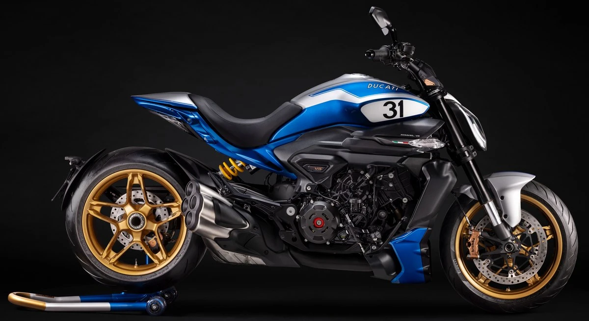 Ducati 1160 XDiavel V4 Collezione 100 2026 - 1