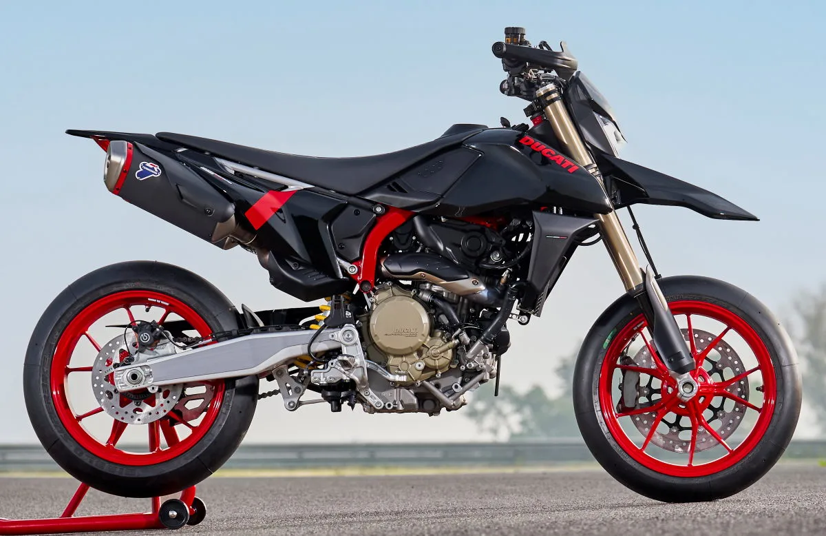 Ducati 698 Hypermotard Mono Nera 2026 - 4