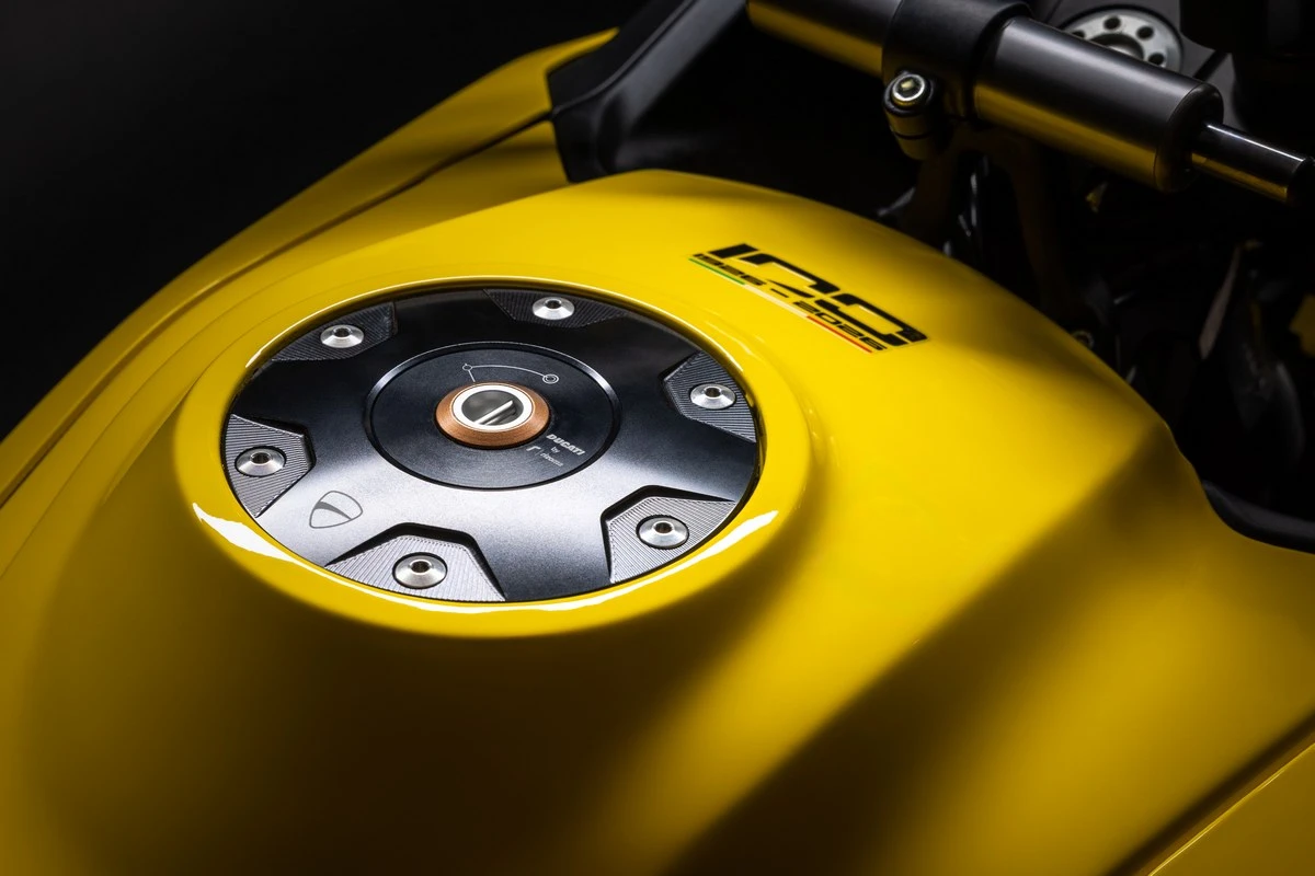 Ducati DesertX Collezione 100 2026 - 1