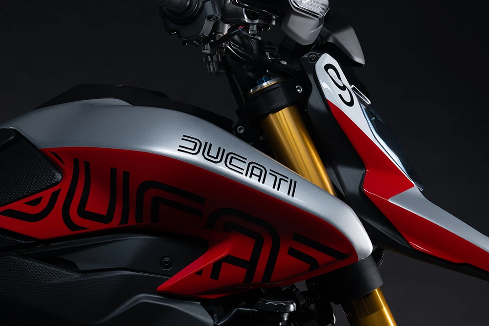 Ducati Hypermotard V2 SP Collezione 100 2026 - 7