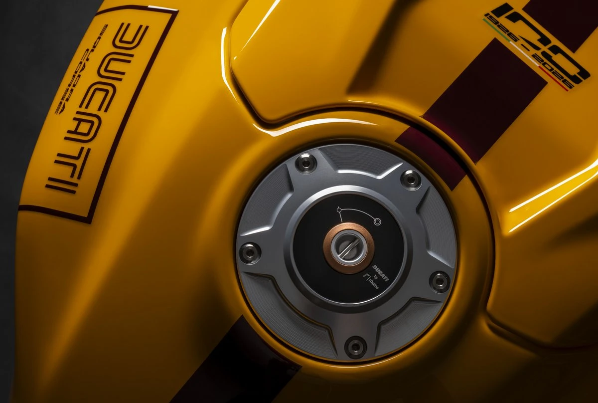 Ducati Panigale V2 S Collezione 100 2026 - 4