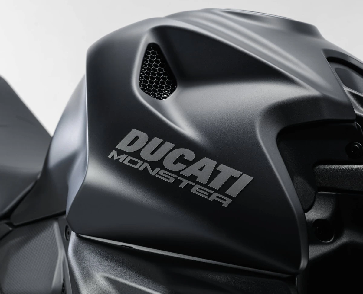 Ducati Monster Dark 2027 - 1