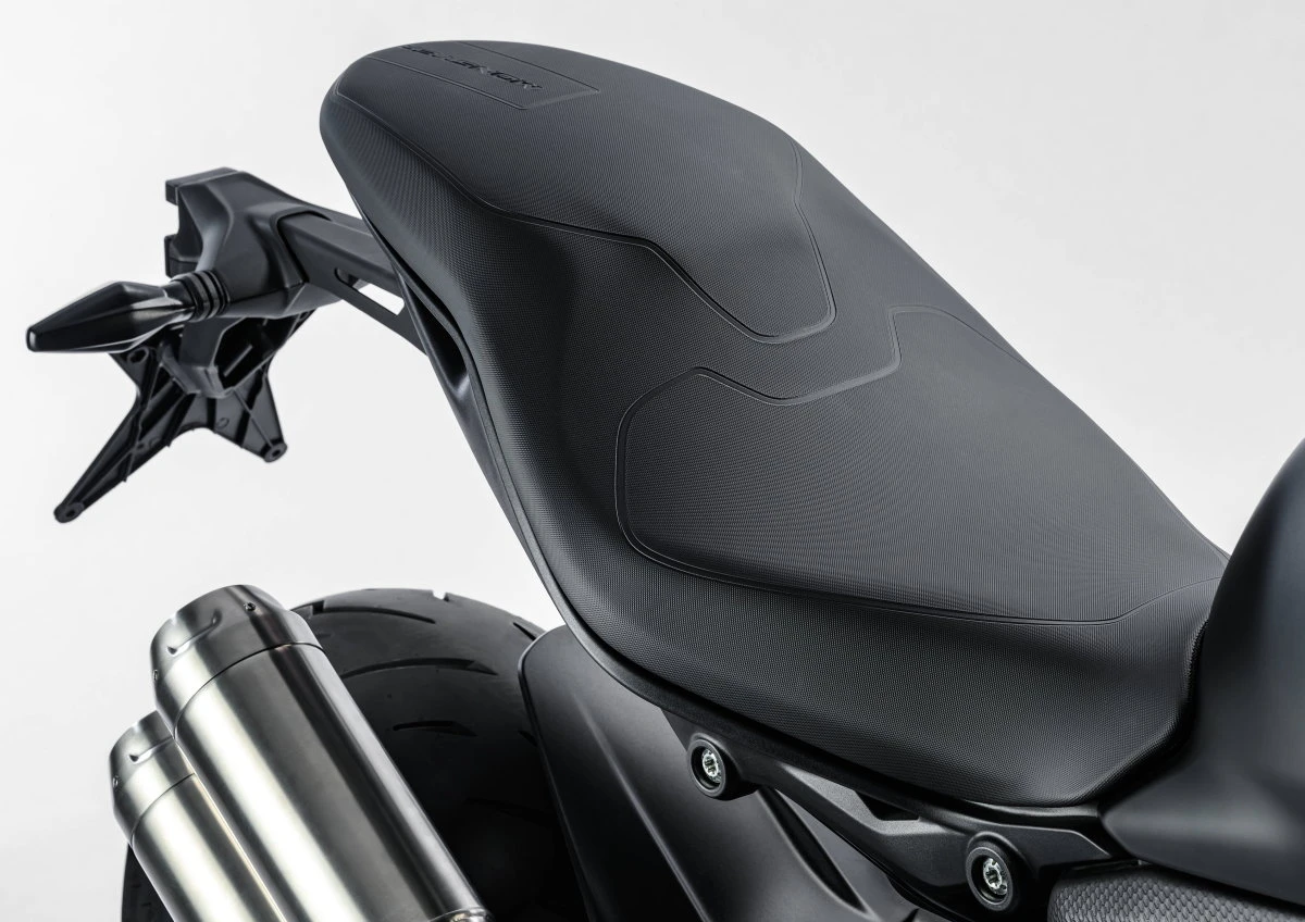 Ducati Monster Dark 2027 - 5
