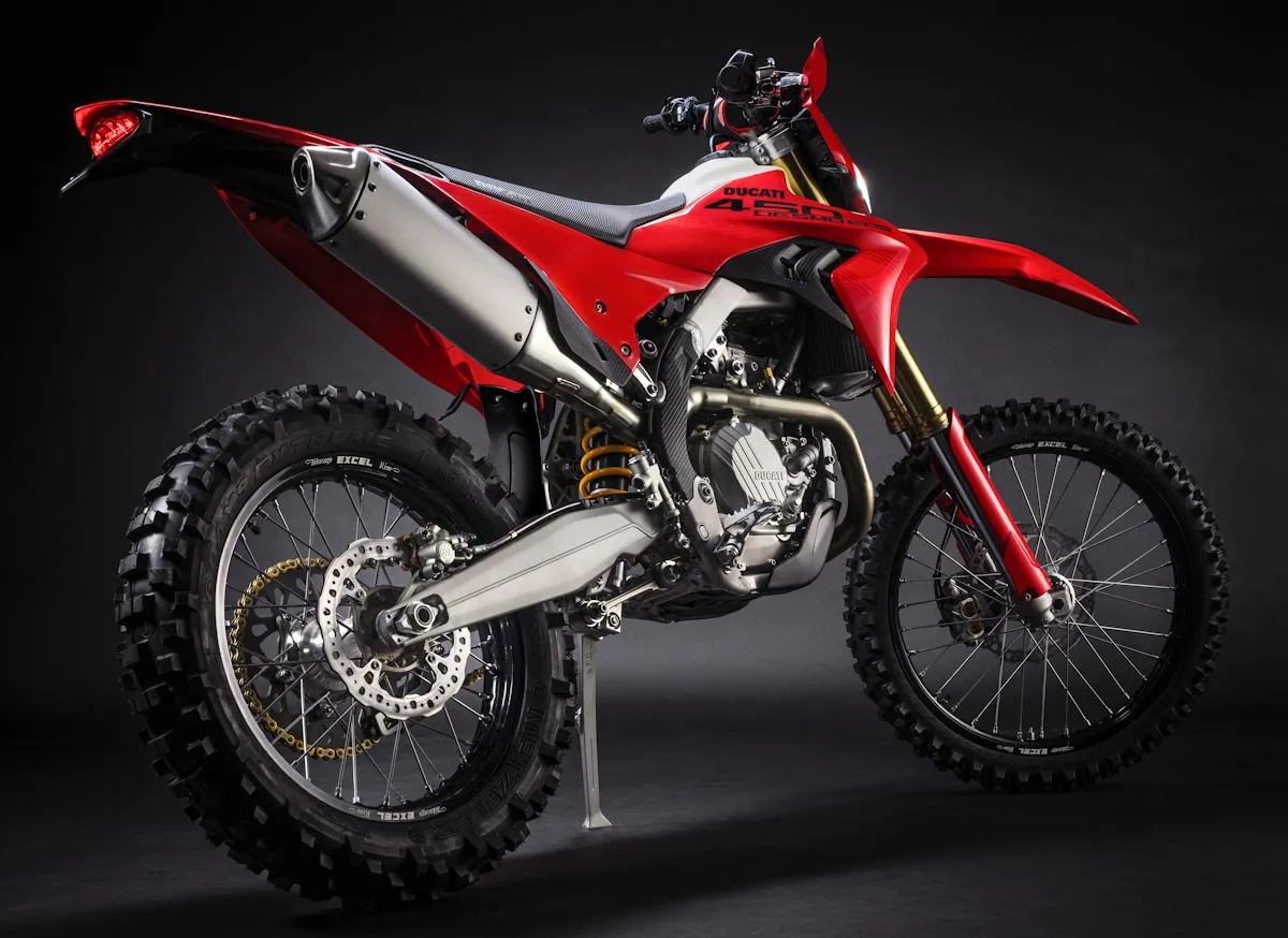 Une Ducati Desmo450 EDS