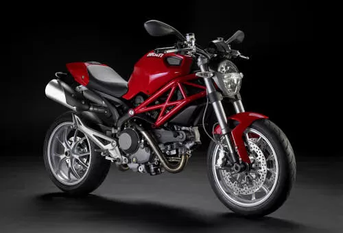 Profile photo of 1100 MONSTER S 2010 in color not defined.