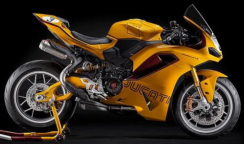Profile photo of Panigale V2 S Collezione 100 2026 in color yellow.