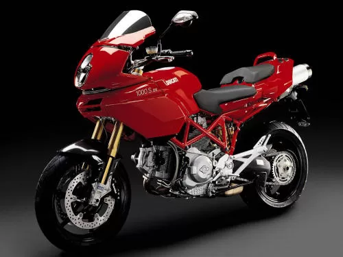 Profile photo of 1000 ds MULTISTRADA S 2005 in color not defined.